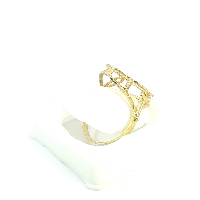 10K Gold initial "C" Ring