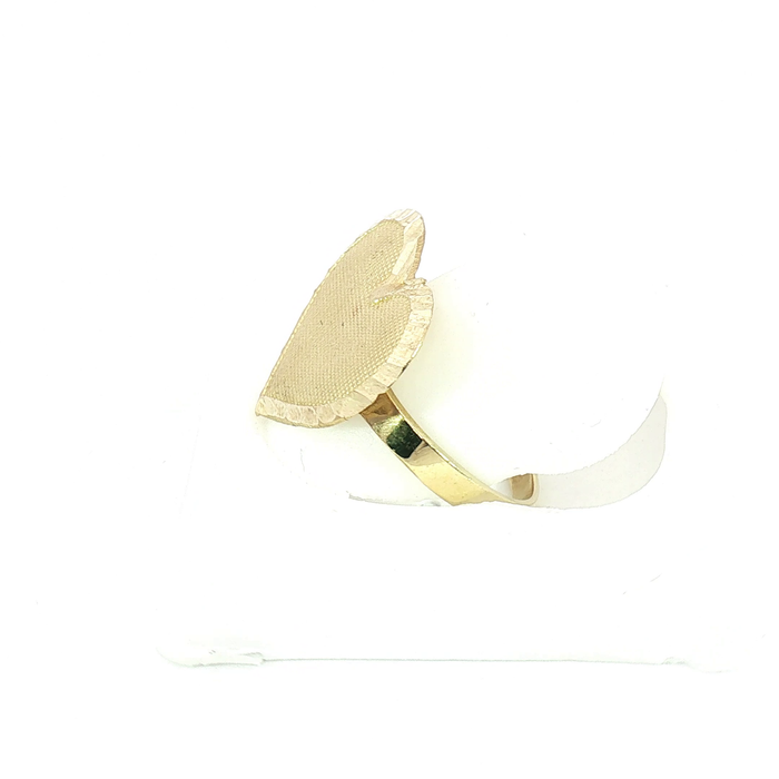 10K Heart Ring in Gold