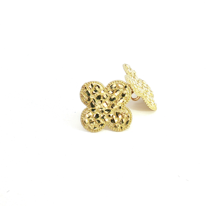 10K Nugget Clover Stud Earrings in Yellow Gold