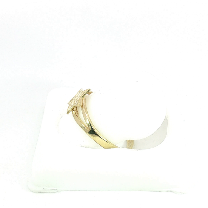 10K Nugget Star Ring in Yellow Gold