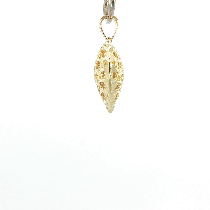 10K Openwork Textured Heart Pendant in Yellow Gold