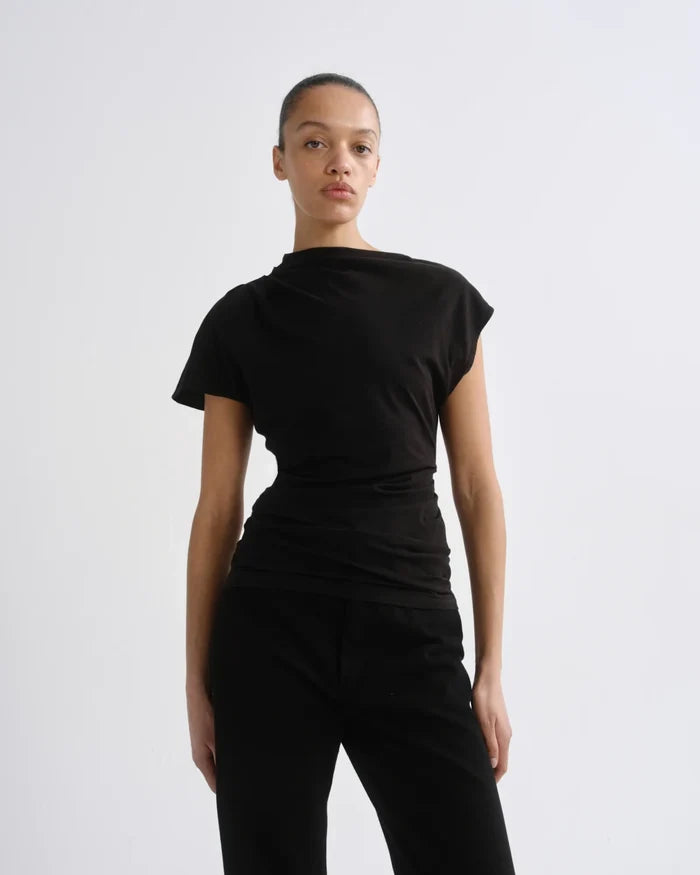 Beckly Tee