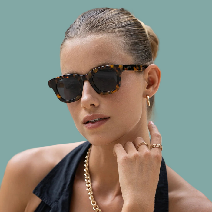Deni Round Sunglasses