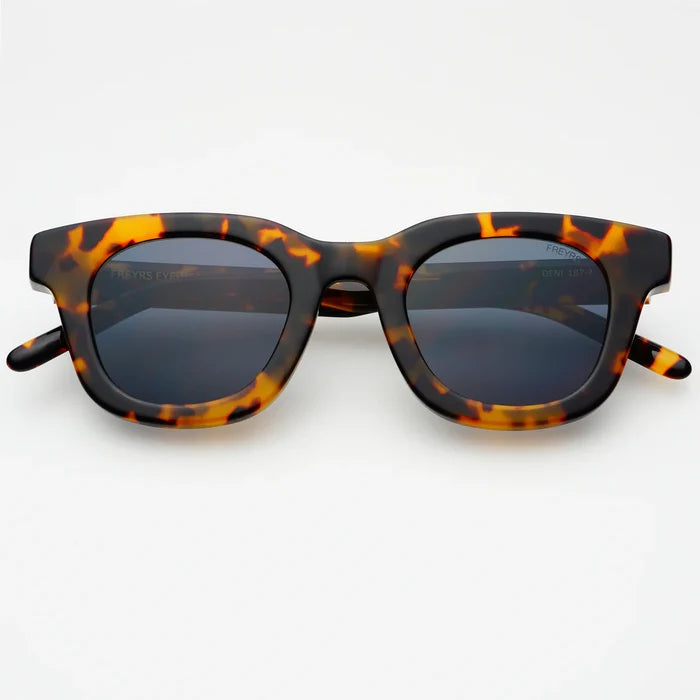 Deni Round Sunglasses