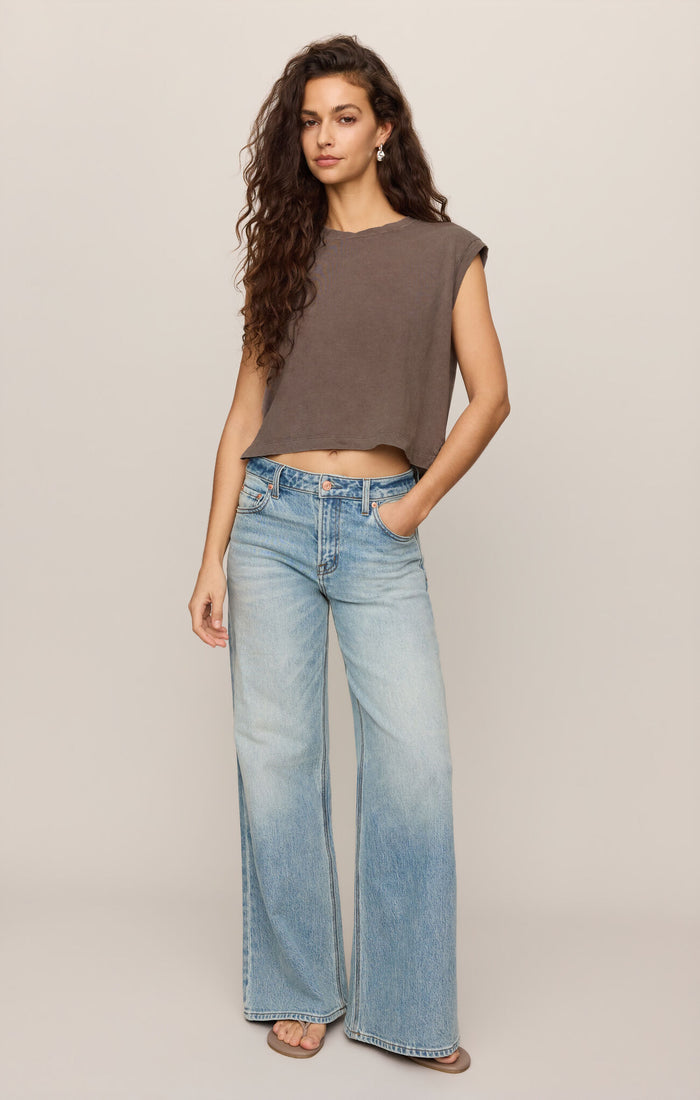 Flex Sleeveless Tee