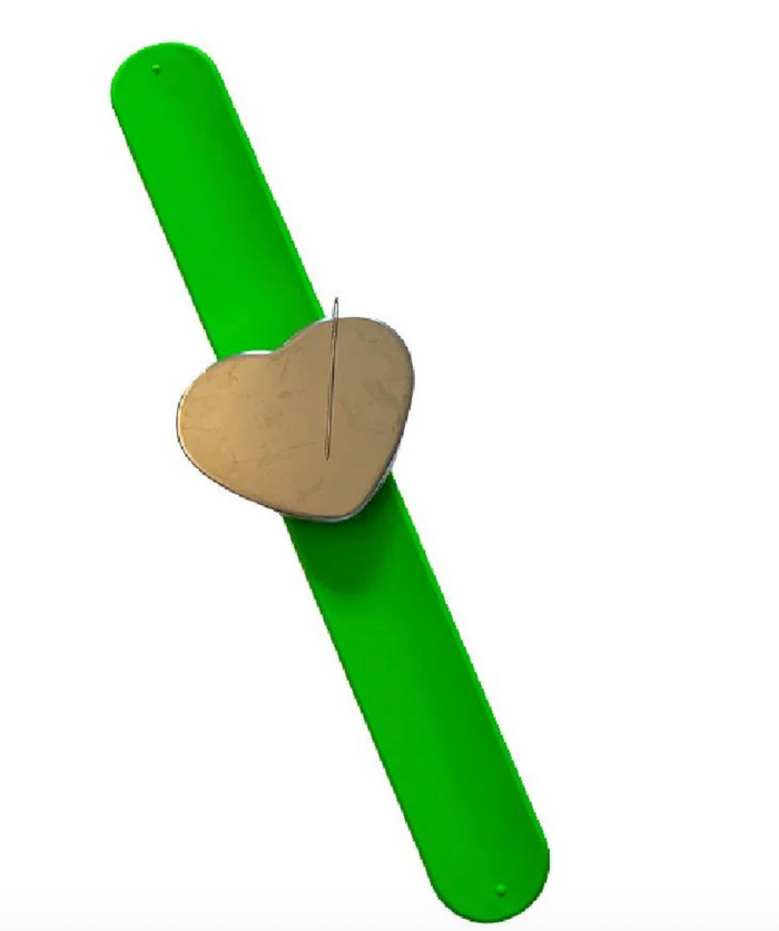 Heart Pin Magnet Bracelet