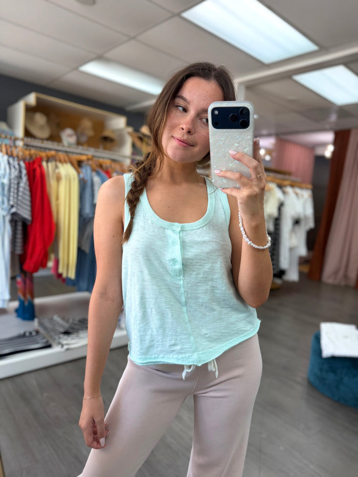Henley Tank