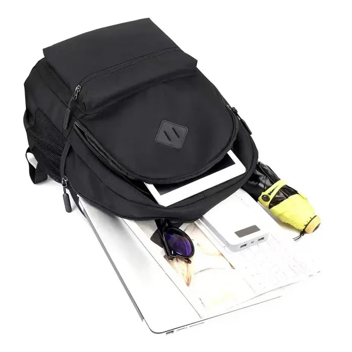 Large Capacity Black Backpack – Unisex Travel, School & Everyday Backpack