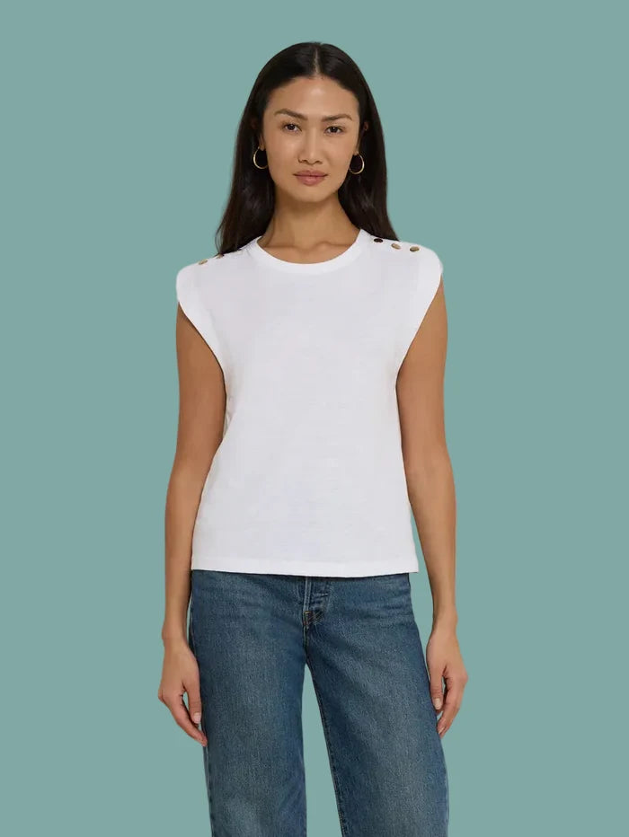 Michaela Tee
