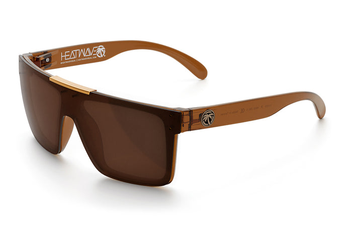 3/4 angle view of the Quatro Sunglasses: Saddle with brown lens on a white background.