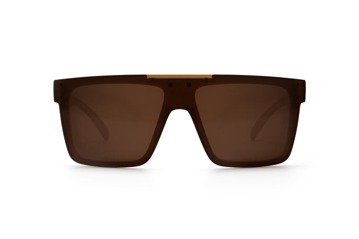Front view of the Quatro Sunglasses: Saddle with brown lens on a white background.