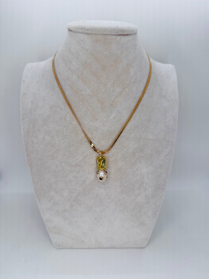 Royal Pearl Necklace
