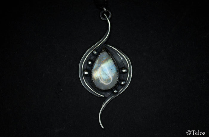 Sterling Silver Rainbow Moonstone pendant