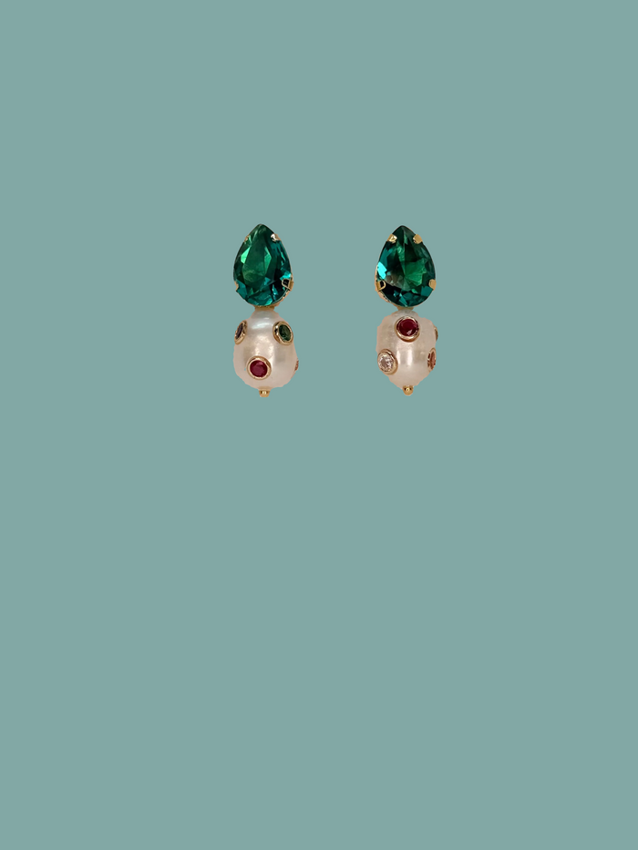 Teardrop Pearl Earring