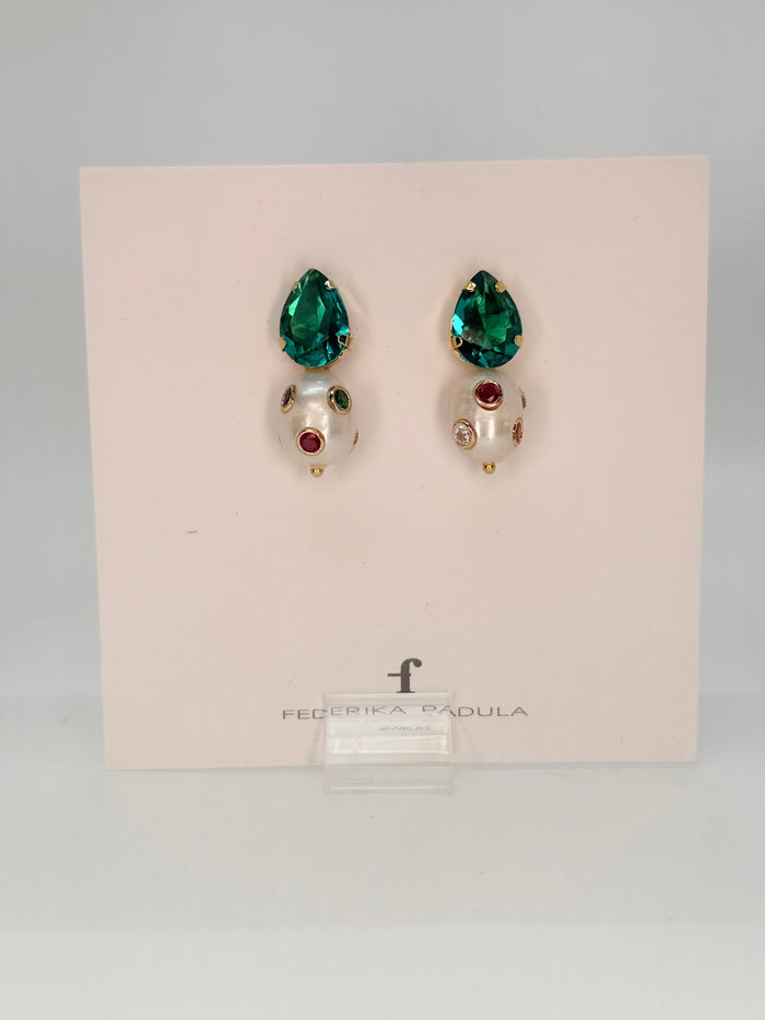 Teardrop Pearl Earring