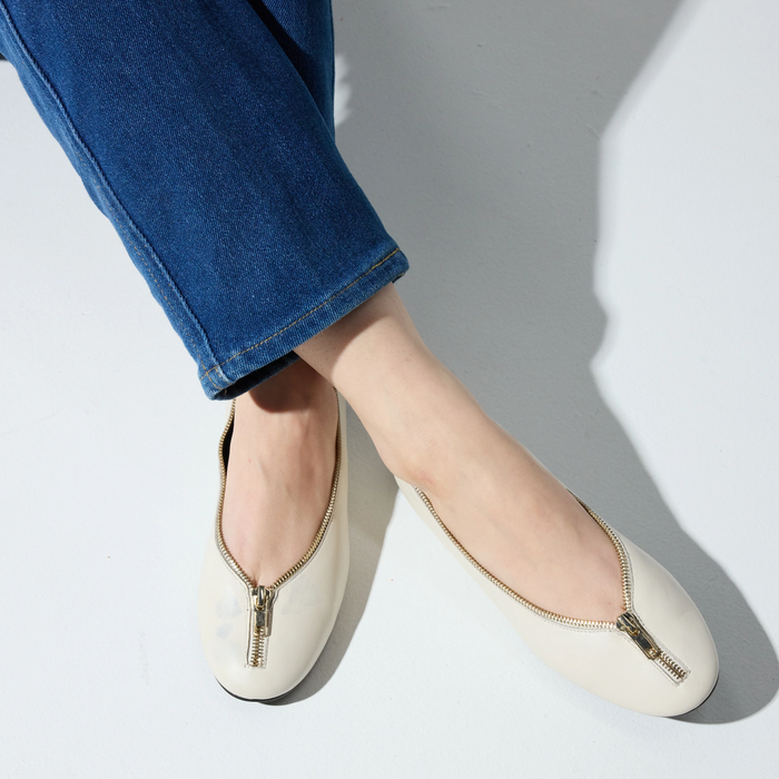 Ziva Flat